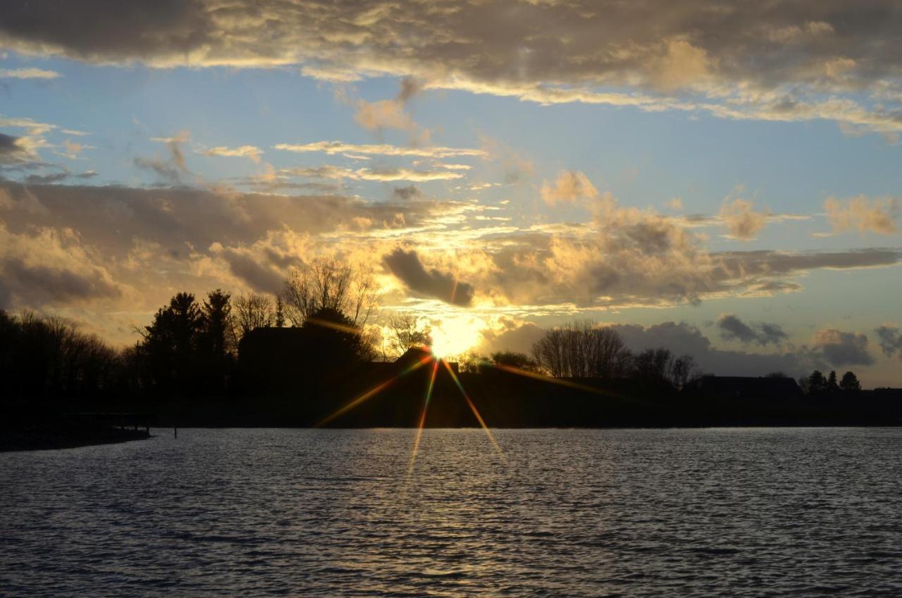Ferienwohnung Am Diersfordter Waldsee Wesel  Bagian luar foto