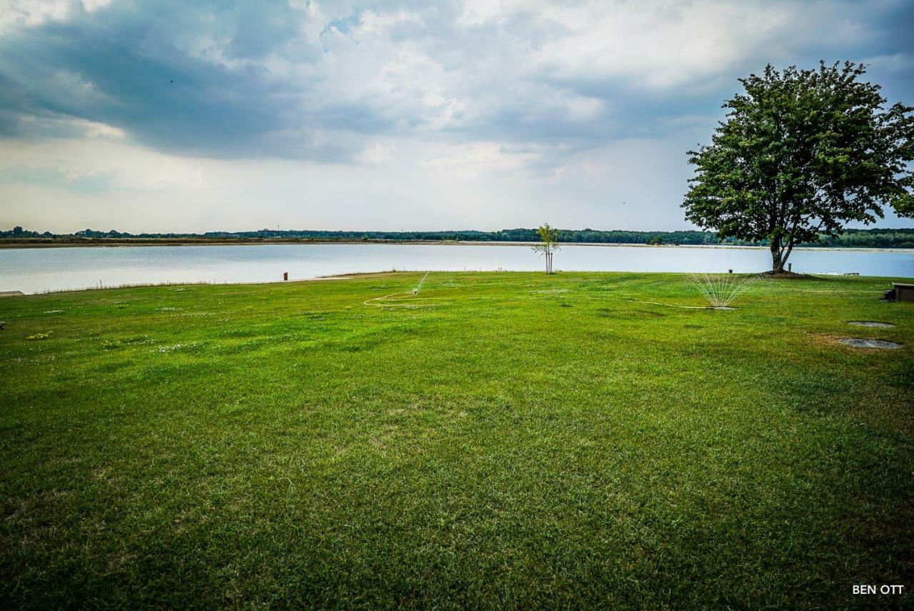 Ferienwohnung Am Diersfordter Waldsee Wesel  Bagian luar foto